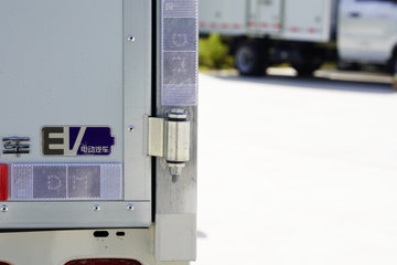 ���� ����Q 3T 3.09�׵��Ŵ��綯��ʽ΢��(BJ5030XXYEV72)41.86kWhͼƬ