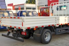 陕汽商用车 德龙G1 平台版 137马力 4.18米单排栏板轻卡(SX1041NP6331)