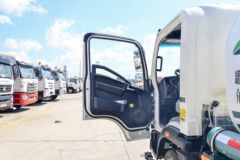 中国重汽HOWO 悍将 160马力 4X2 绿化喷洒车(绿叶牌)(JYJ5127GPSF)