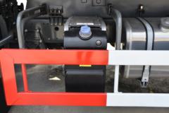 中国重汽成都商用车 豪沃V7重卡 400马力 6X4 6米自卸车(工程黄)