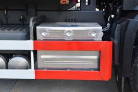 豪沃V7&nbsp;自卸车底盘                                                图片