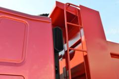 中国重汽成都商用车 豪沃V7重卡 400马力 6X4 6米自卸车