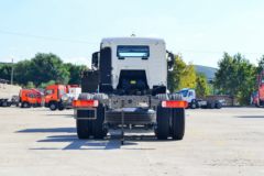 中国重汽 HOWO TX 350马力 6X4 易燃液体罐式运输车(专致牌)(YZZ5260GRYZ6) 中国重汽 HOWO TX 350马力 6X4 易燃液体罐式运输车(专致牌)(YZZ5260GRYZ6)