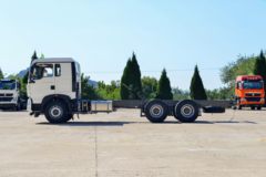 中国重汽 HOWO TX 350马力 6X4 易燃液体罐式运输车(专致牌)(YZZ5260GRYZ6) 中国重汽 HOWO TX 350马力 6X4 易燃液体罐式运输车(专致牌)(YZZ5260GRYZ6)