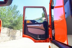 中国重汽 HOWO TX 310马力 6X2 7.8米爆破器材运输车(华威驰乐牌)(SGZ5260XQYZZ6T5)
