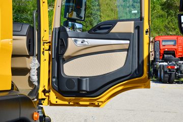 �й����� HOWO TX 330���� 6X2 7.8�������ػ���(����)(ZZ1257N43CJF1)ͼƬ