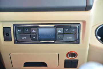 �й����� HOWO TX 330���� 6X2 7.8�������ػ���(����)(ZZ1257N43CJF1)ͼƬ