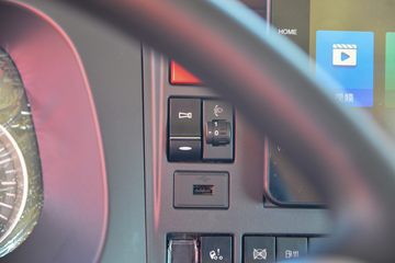 �й����� HOWO TX 330���� 6X2 7.8�������ػ���(����)(ZZ1257N43CJF1)ͼƬ