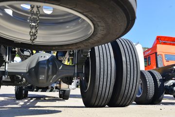 �й����� HOWO TX 330���� 6X2 7.8�������ػ���(����)ͼƬ
