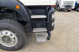 重汽豪沃(HOWO)底盘&nbsp;液体运输车外观图片