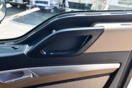 重汽豪沃(HOWO)底盘&nbsp;液体运输车驾驶室图片