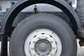 重汽豪沃(HOWO)底盘&nbsp;液体运输车底盘图片