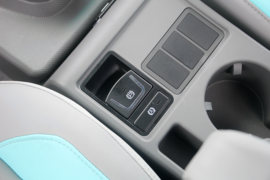 帅铃HS7&nbsp;电动载货车内饰图片