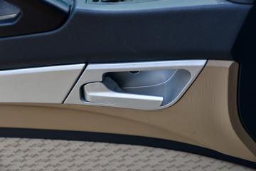 重汽豪沃(HOWO)底盘&nbsp;吸污/吸粪车驾驶室图片