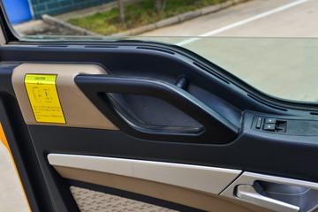 重汽豪沃(HOWO)底盘&nbsp;吸污/吸粪车驾驶室图片