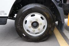 江铃 凯威蓝鲸 150马力 4.1米单排栏板轻卡