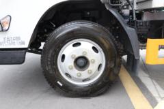 江铃 凯威蓝鲸 150马力 4.1米单排栏板轻卡