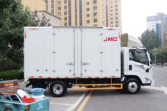 江铃 凯威蓝鲸 143马力 4.2米单排厢式轻卡(JX5043XXYTG26) 江铃 凯威蓝鲸 143马力 4.2米单排厢式轻卡(JX5043XXYTG26)