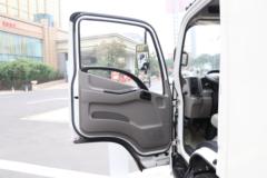 江铃 凯威蓝鲸 143马力 4.2米单排厢式轻卡(JX5043XXYTG26) 江铃 凯威蓝鲸 143马力 4.2米单排厢式轻卡(JX5043XXYTG26)