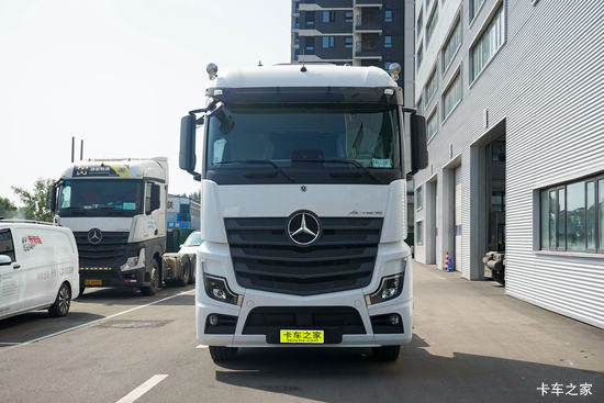 ���� Actros �ؿ� 530���� 6X4 AMT�Զ���ǣ����(Һ��)