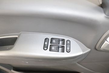 ���� ŷ����S1ϵ 131���� 4.08�׵�����س�(����)(BJ5048XLC-F3)ͼƬ