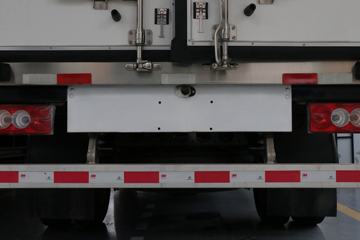 ���� ŷ����S1ϵ 131���� 4.08�׵�����س�(����)(BJ5048XLC-F3)ͼƬ