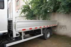 福田 欧马可S1系 畅盈版 158马力 4.17米排半栏板轻卡(采埃孚6挡)(国六)(BJ1045V9JD6-F3)