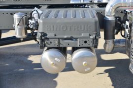 HOWO TX7&nbsp;高空作业车底盘图片