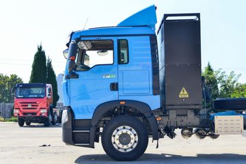 �й����� HOWO TX 25T 6X4 ����ʽ���綯ǣ����282kWhͼƬ