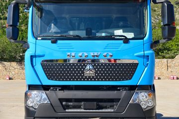 �й����� HOWO TX 25T 6X4 ����ʽ���綯ǣ����282kWhͼƬ
