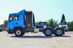 中国重汽 HOWO TX 25T 6X4 换电式纯电动牵引车(ZZ4257V384GZ1SBEV)282kWh
