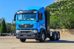 中国重汽 HOWO TX 25T 6X4 换电式纯电动牵引车(ZZ4257V384GZ1SBEV)282kWh