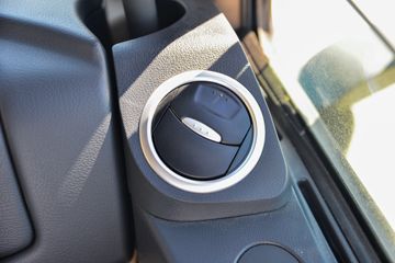 �й����� HOWO TX 25T 6X4 ����ʽ���綯ǣ����282kWhͼƬ