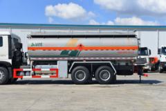 中国重汽 HOWO TX 350马力 6X4 运油车(绿叶牌)(JYJ5267GYYF2)