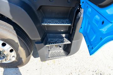 �й����� HOWO TX 25T 6X4 ����ʽ���綯ǣ����282kWhͼƬ