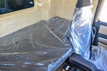 �й����� HOWO TX 25T 6X4 ����ʽ���綯ǣ����282kWhͼƬ