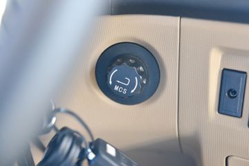 �й����� HOWO TX 25T 6X4 ����ʽ���綯ǣ����282kWhͼƬ