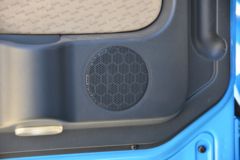 中国重汽 HOWO TX 25T 6X4 换电式纯电动牵引车(ZZ4257V384GZ1SBEV)282kWh