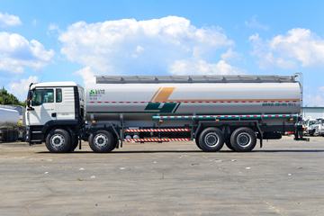 重汽豪沃(HOWO)底盘&nbsp;液体运输车外观图片