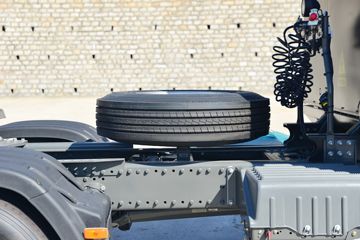 �й����� HOWO TX 25T 6X4 ����ʽ���綯ǣ����282kWhͼƬ