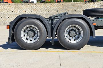 �й����� HOWO TX 25T 6X4 ����ʽ���綯ǣ����282kWhͼƬ