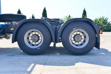 �й����� HOWO TX 25T 6X4 ����ʽ���綯ǣ����282kWhͼƬ