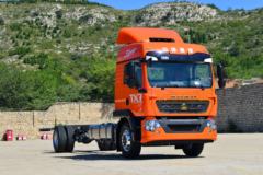 中国重汽 豪沃TX7 290马力 4X2 9.45米冷藏车