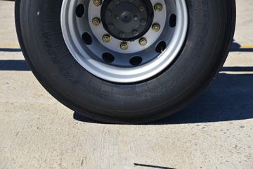 �й����� ����TX7 290���� 4X2 9.45����س�ͼƬ