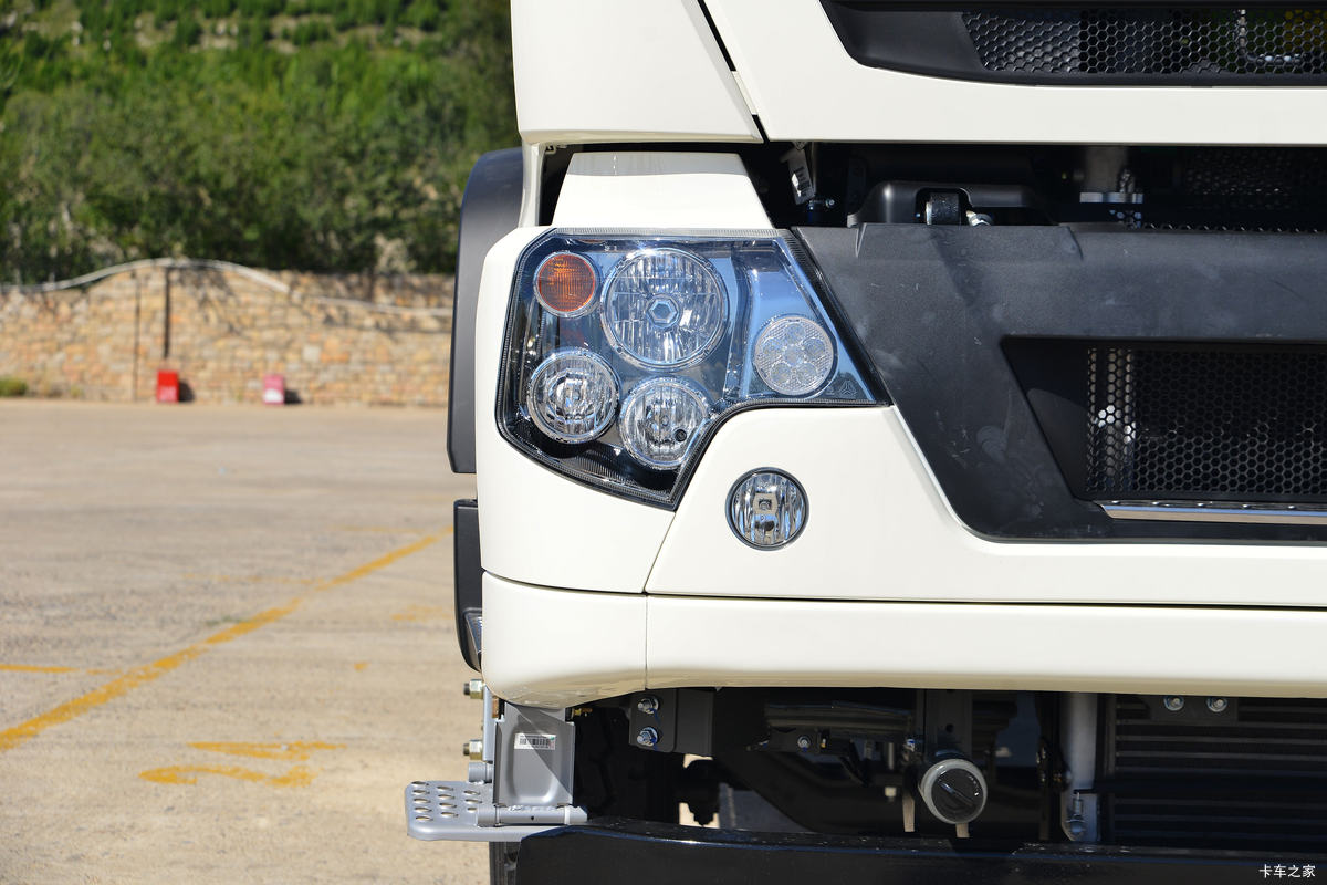 йHOWO TX 400 6X4 5.6ж()(ZZ3257V384GF1)                                                