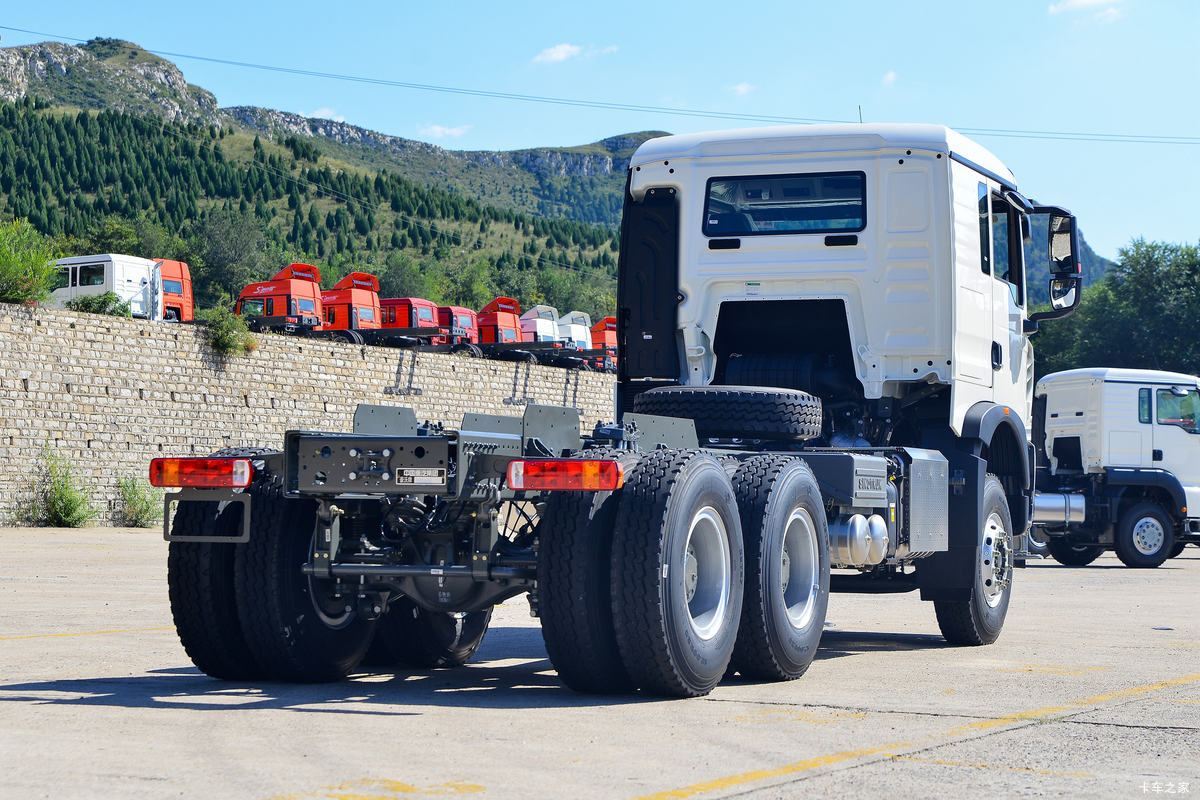 йHOWO TX 400 6X4 5.6ж()(ZZ3257V384GF1)                                                