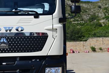 �������� HOWO TX�ؿ� 8X4 7.8�׻���ʽ���綯��ж��(ZZ3317V526GZ1SBEV)ͼƬ