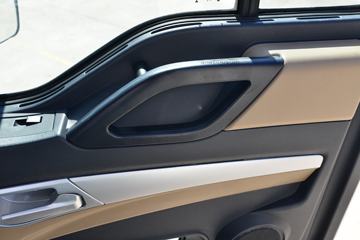 �������� HOWO TX�ؿ� 8X4 7.8�׻���ʽ���綯��ж��(ZZ3317V526GZ1SBEV)ͼƬ