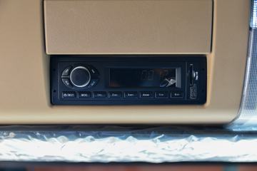 �������� HOWO TX�ؿ� 8X4 7.8�׻���ʽ���綯��ж��(ZZ3317V526GZ1SBEV)ͼƬ