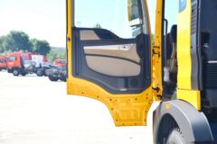 中国重汽 HOWO TX 310马力 4X2 6.2米栏板载货车